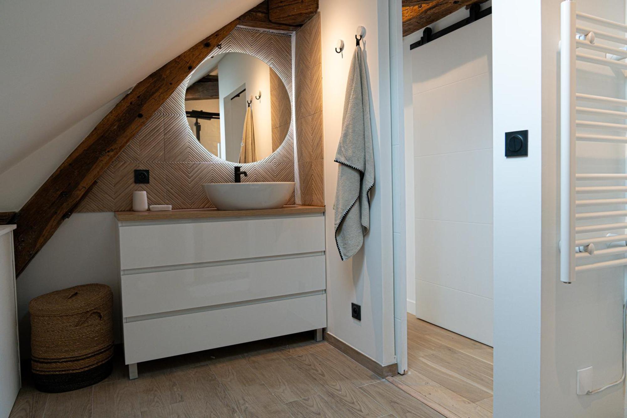 Velvet - Best Keys - Maison Duplex Elegante - Plein Centre Ville - Deco Minimaliste & Cosy - Literie Haut De Gamme - 2 Chambres Separees - Lit Queen Size & 1 Canape Convertible - Smart Tv - Wifi Fibre - Check-In Autonome Sens Exterior foto